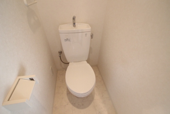 トイレ　※別部屋の写真です