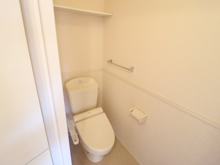 トイレ　清潔感のあるトイレです