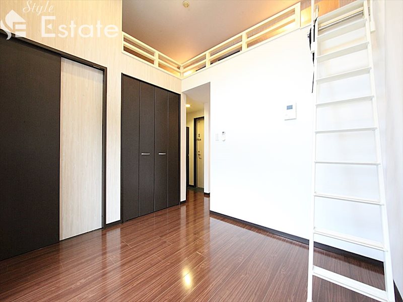 居室・リビング　内装