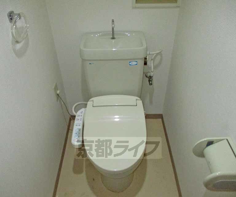 トイレ　独立洗面台です