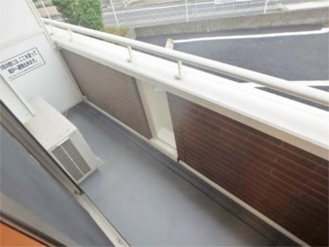バルコニー　バルコニー付きでお洗濯もバッチリ
