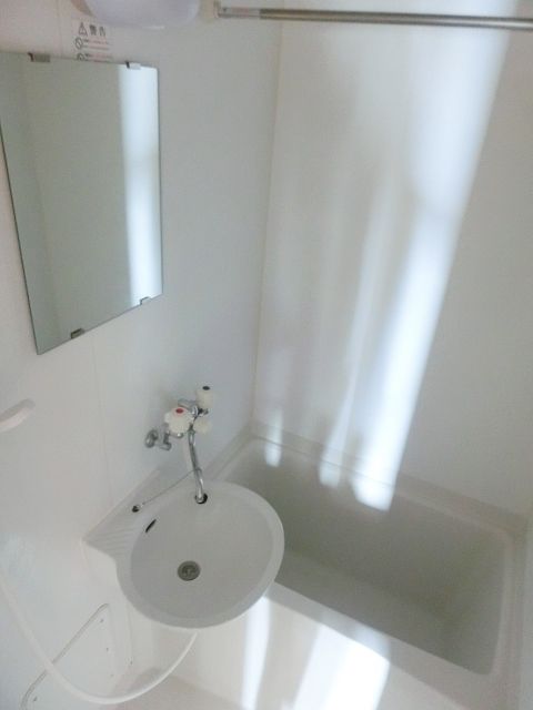 バス・シャワールーム　一日の疲れを癒すバスルーム