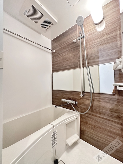 バス・シャワールーム　浴室乾燥機付き♪♪