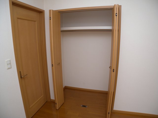 収納　ソレイユ丸塚