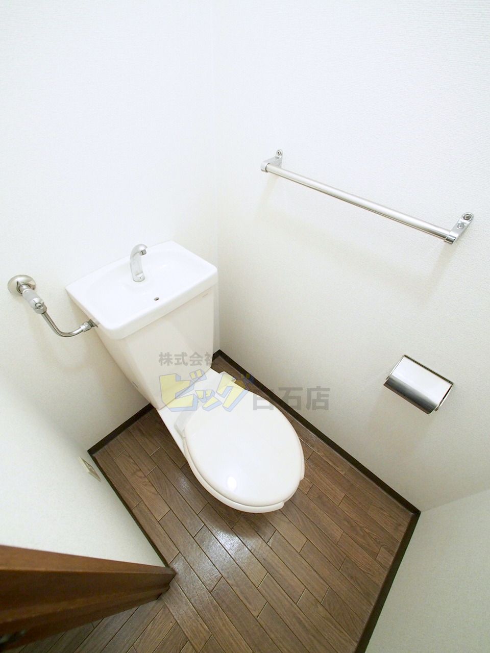 トイレ　綺麗に清掃済みです♪