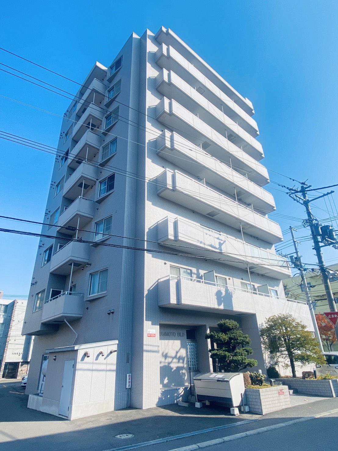 建物外観　インターネット無料導入のマンションです♪