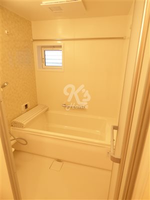 バス・シャワールーム　追い焚き機能付き