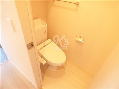 トイレ　温水洗浄便座付き