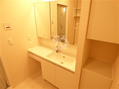 洗面設備　シャンプードレッサー付き