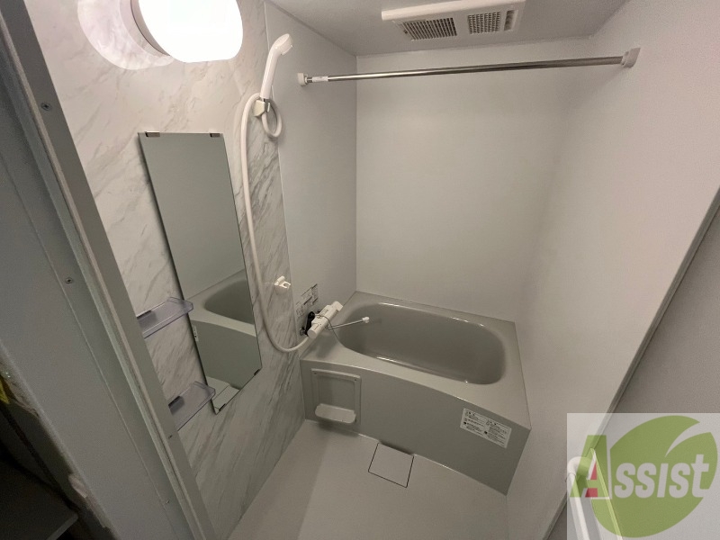 バス・シャワールーム　お風呂になります。一日の疲れを癒してくださいね。