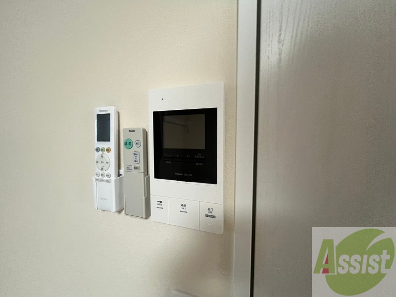 セキュリティ　ＴＶモニター付インターホンです。来客者の顔が見えるので安心！