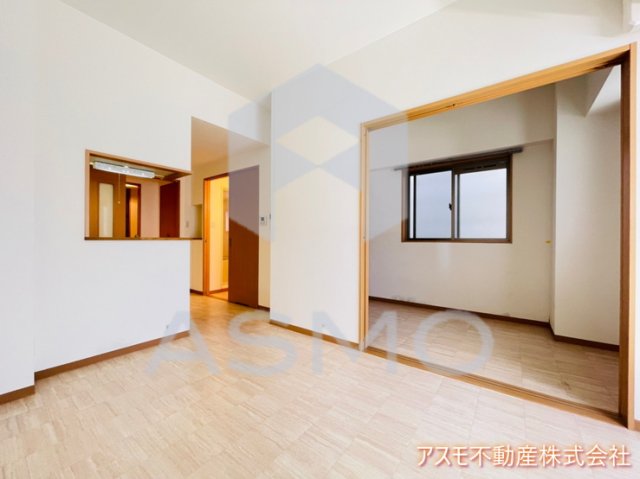居室・リビング　同マンション別部屋　参考写真