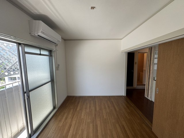 居室・リビング　写真は同マンションの他のお部屋のものです