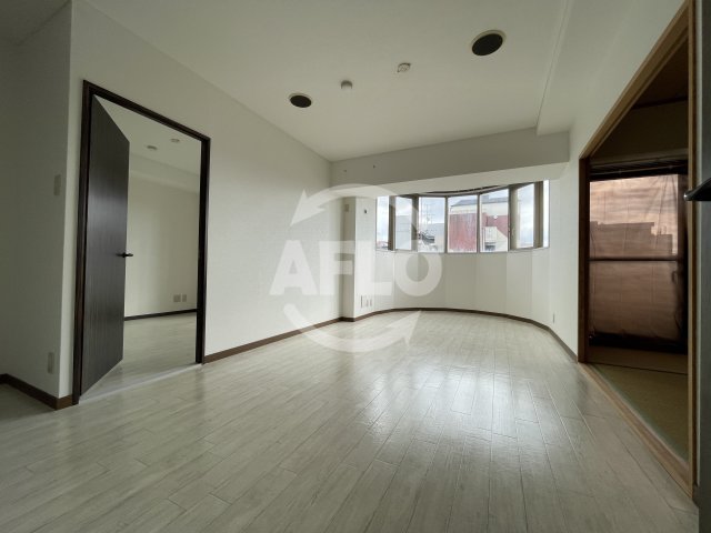 居室・リビング　リヴィエール川西　リビング