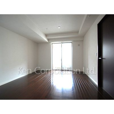 居室・リビング　同タイプ15階のお部屋を撮影。仕様が異なることがあります。