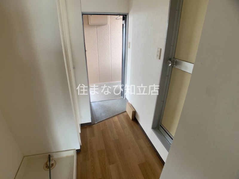 玄関　同型別部屋写真