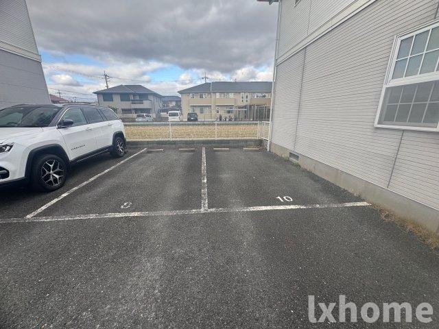 駐車場　駐車スペースもあります