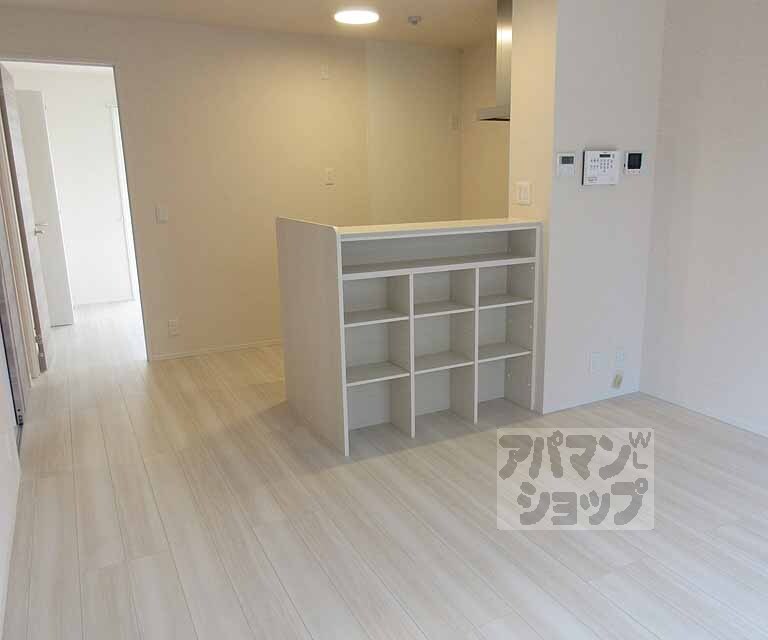 居室・リビング　清潔感のあるリビングです！