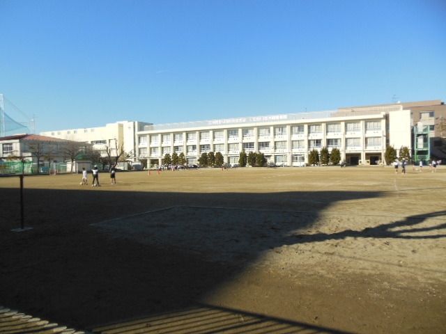 小学校　★新城小学校★（小学校）まで400m