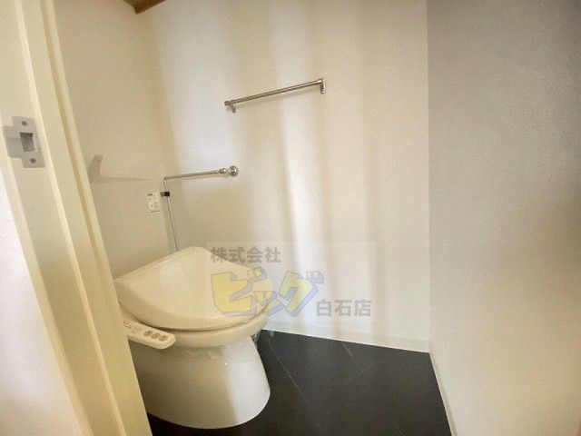 トイレ　ウォシュレット完備しています♪