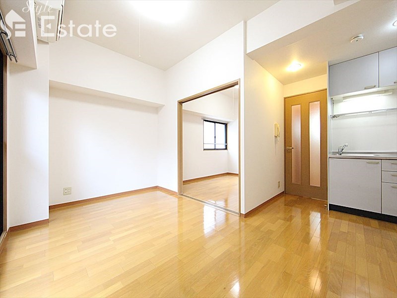 居室・リビング　内装