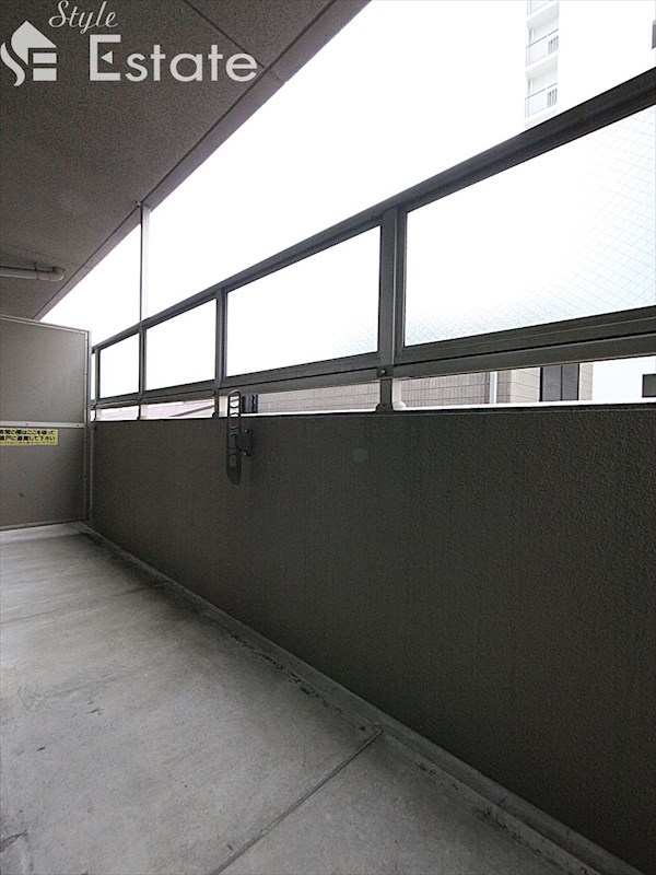 バルコニー　バルコニー