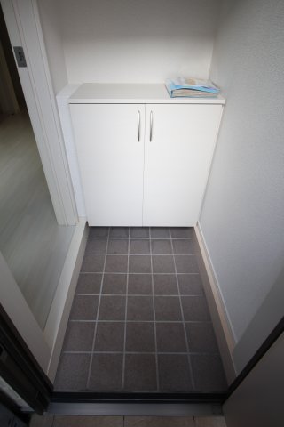 玄関　ハイムプリマヴェーラＢ　豊島区駒込3