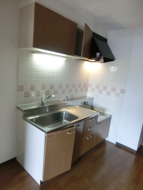 キッチン　収納豊富なキッチンです