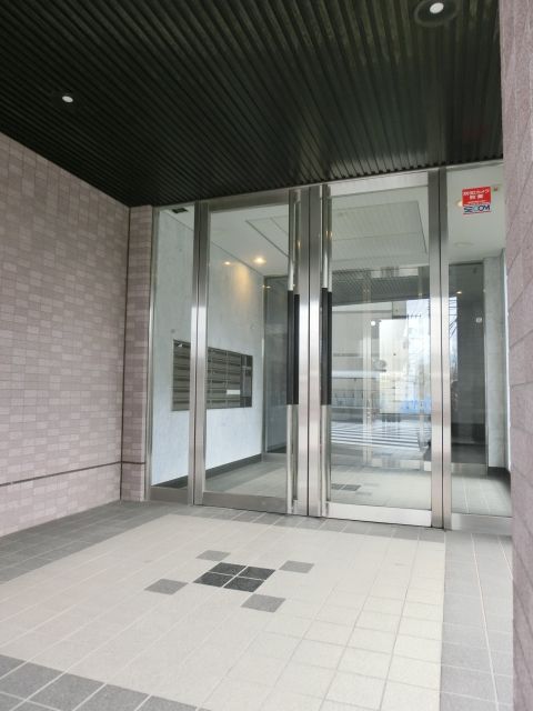 エントランス　綺麗なエントランスで帰宅が楽しみになりますね