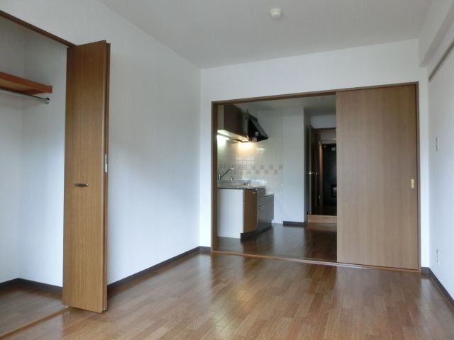 その他部屋・スペース　前面に建物がない為日当たり良好です