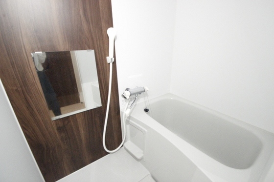 バス・シャワールーム　※他の号室の写真です。