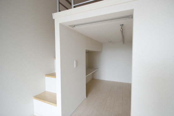 収納　※他の号室の写真です。