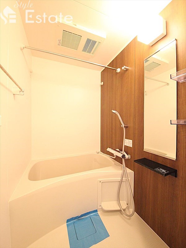 バス・シャワールーム　バスルーム