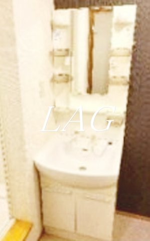 洗面設備　独立洗面台です。