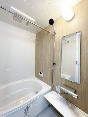 バス・シャワールーム　追い焚き付きのお風呂です♪