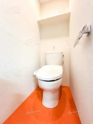 トイレ　嬉しい温水洗浄便座付き♪