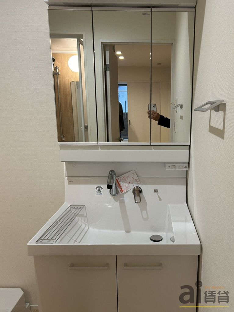 洗面設備　※同仕様写真です