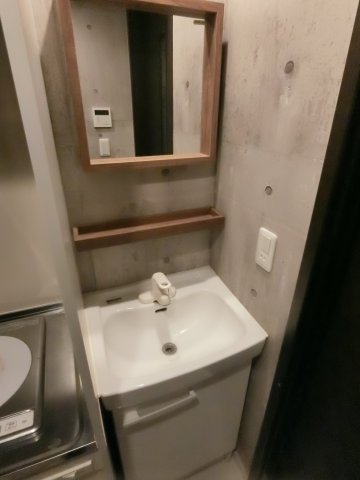 洗面設備　他のお部屋の参考写真となります。