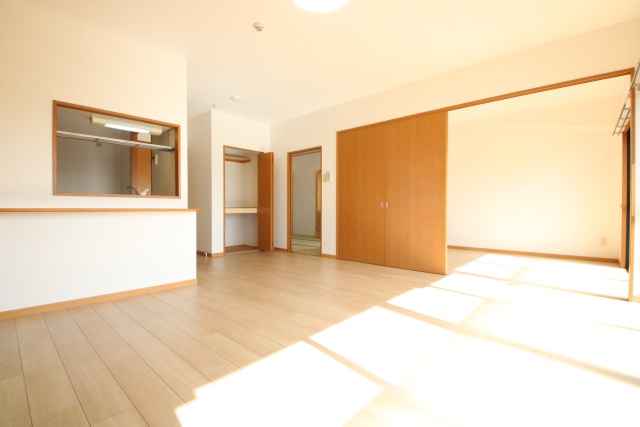 居室・リビング　※別部屋の参考写真のため、現状優先です。