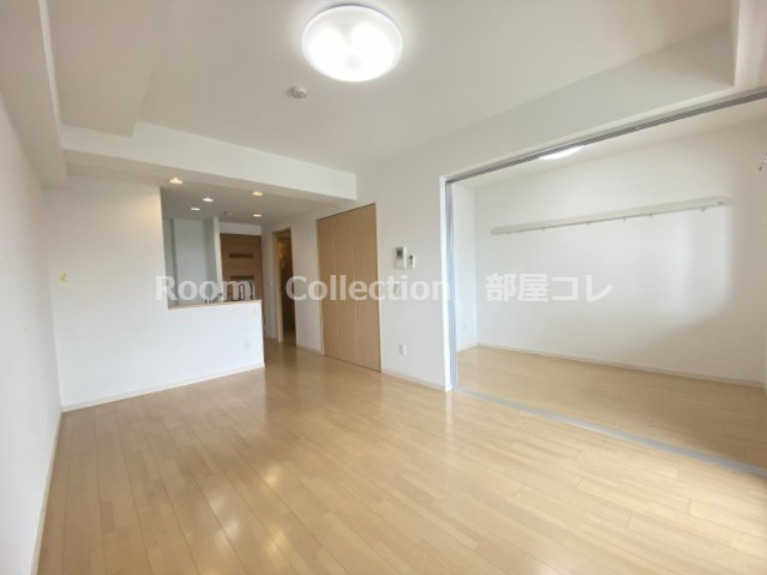 居室・リビング　※同物件他部屋写真 反転の場合有