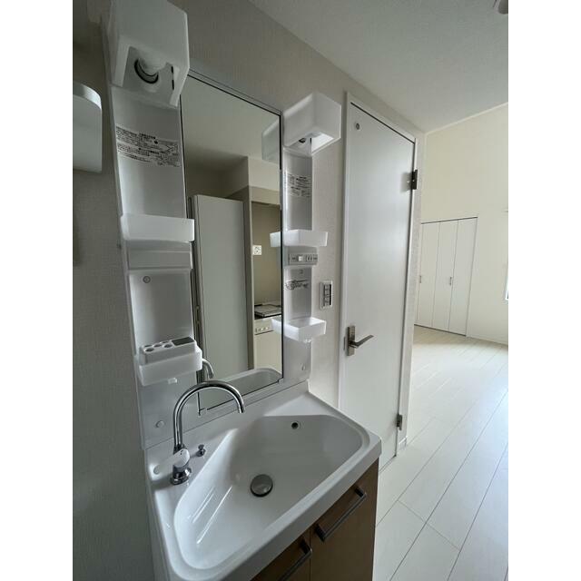 洗面設備　※別部屋の参考画像です。