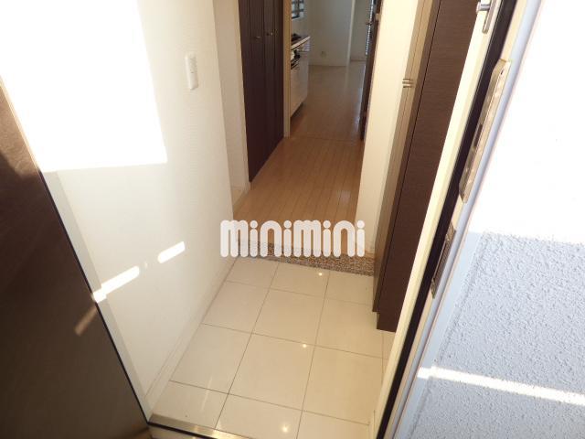 玄関　玄関広く入りやすいお部屋です。