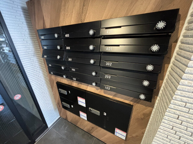 ロビー　郵便受け、宅配ボックス