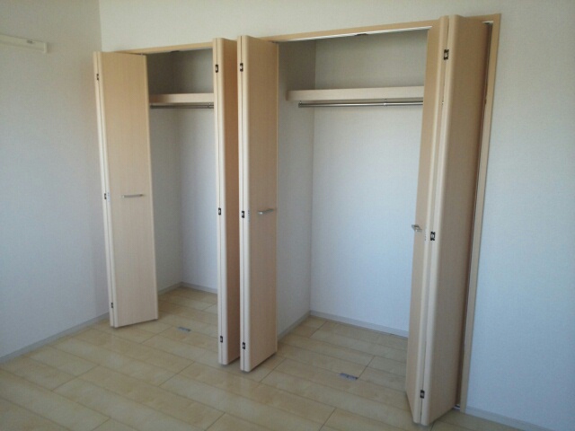 収納　クローゼット