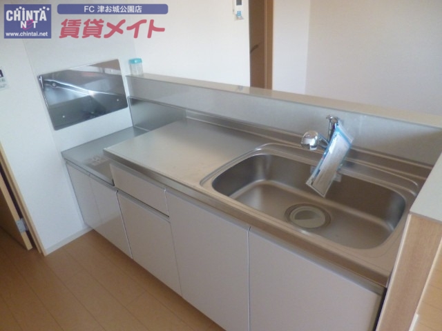 キッチン　同型参考写真です