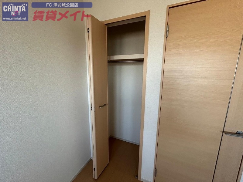 収納　同型参考写真です