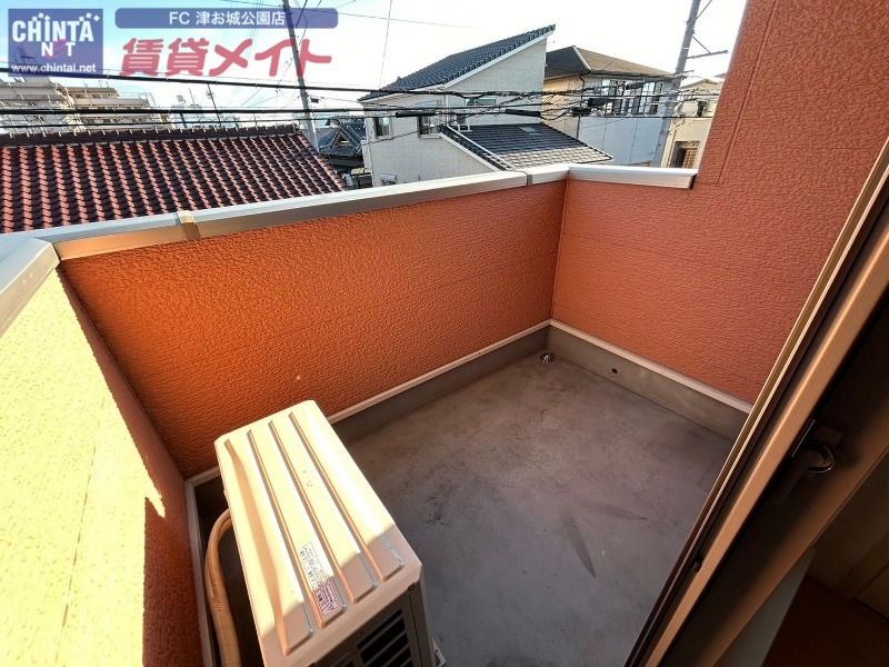 バルコニー　同型参考写真です