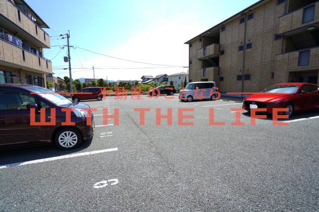 駐車場　駐車場完備です