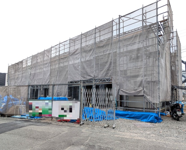建物外観　建築中