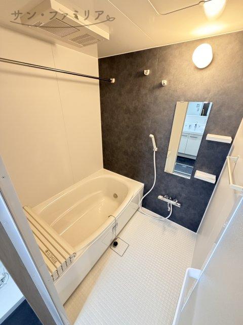 バス・シャワールーム　同一物件別部屋写真